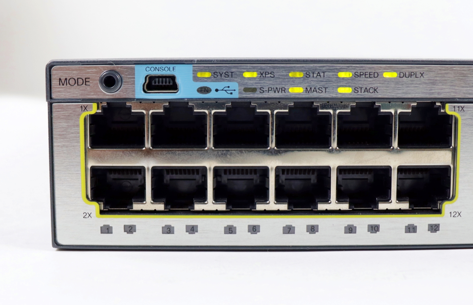Cisco Catalyst 3750-X 48-Port Gigabit Network Switch WS-C3750X-48T-E w/ C3KX-NM-10G - الصورة 2